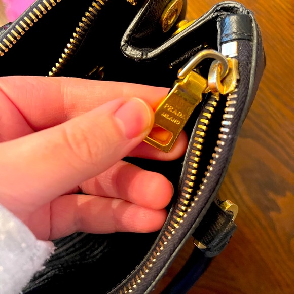 PRADA Small Saffiano Lux Double Zip Galleria Tote - Picture 8 of 11